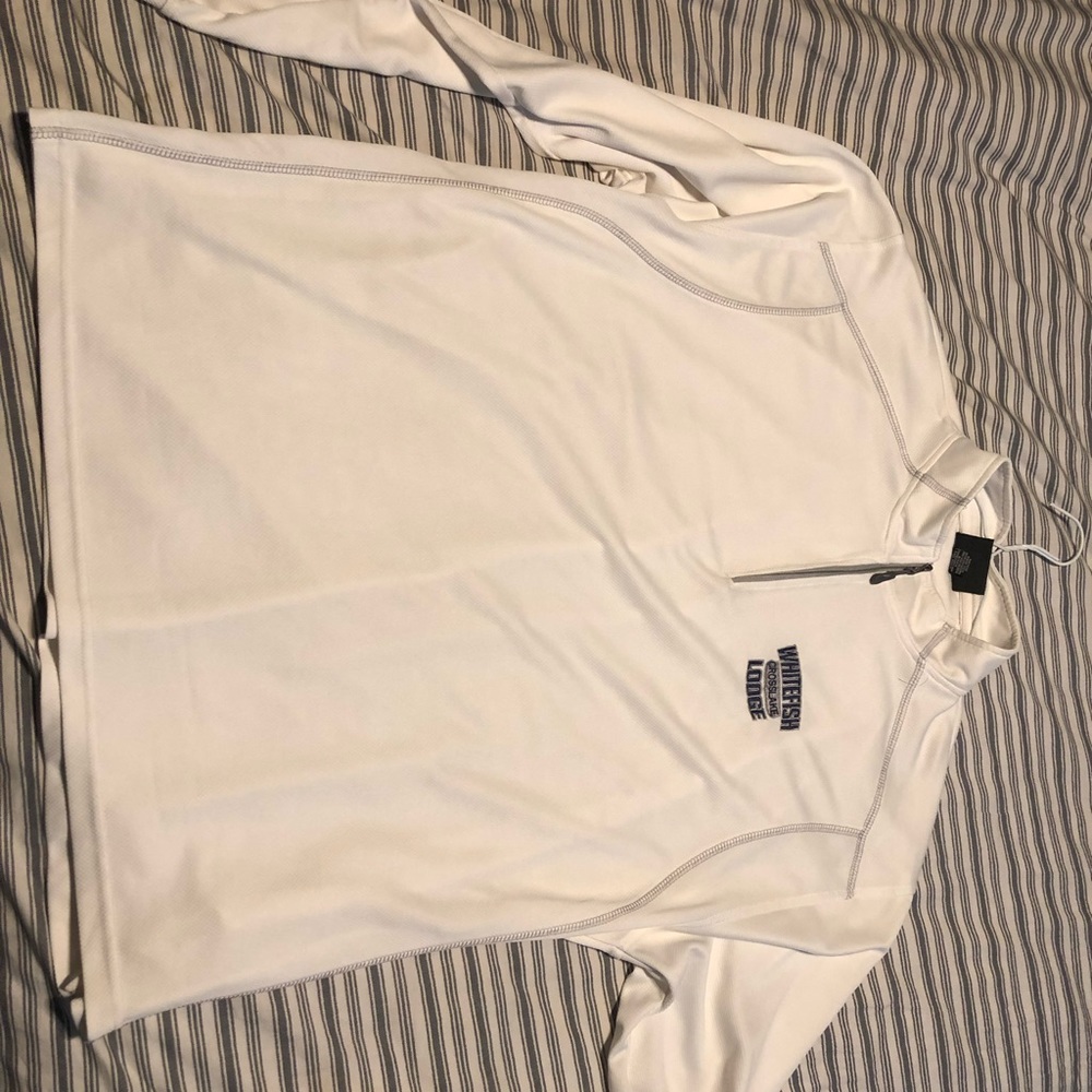 J America light golf pullover